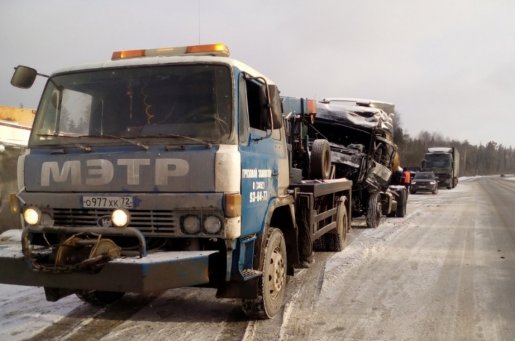 Эвакуация грузовых авто и автобусов стоимость услуг и где заказать - Тюмень