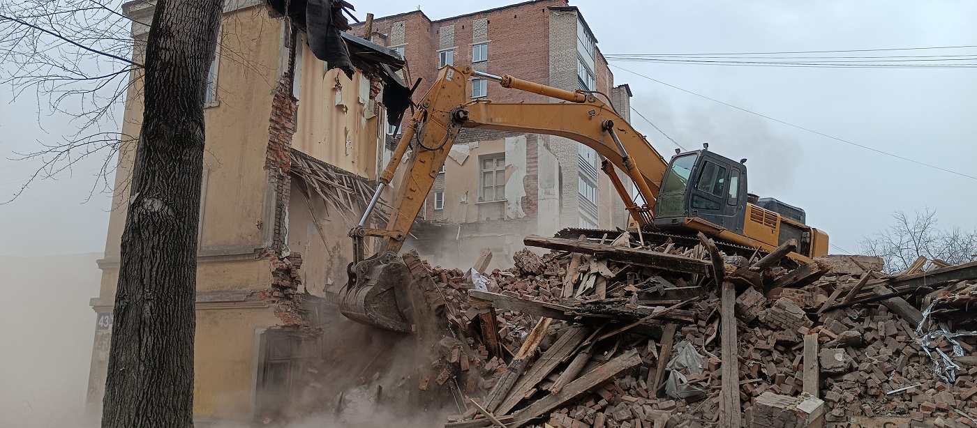 Услуги по сносу и демонтажу старых домов, строений и сооружений в Тюмени
