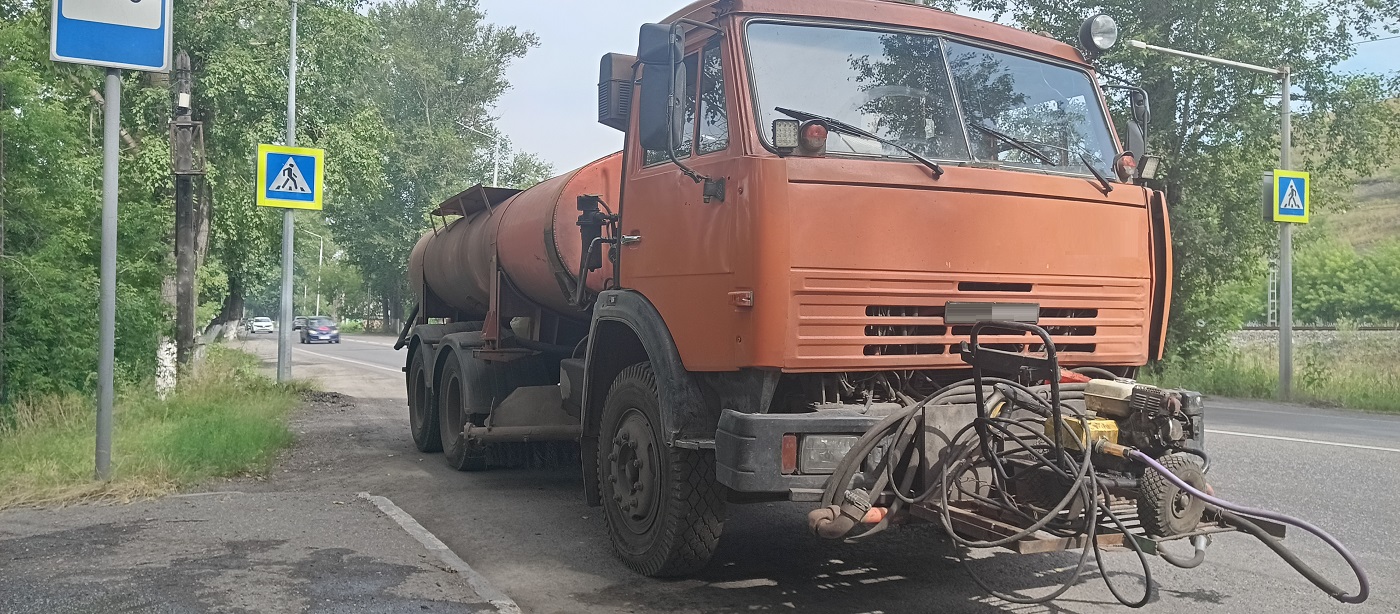 Продажа поливомоечных машин для уборки дорог и поливки зеленых насаждений в Тюменской области